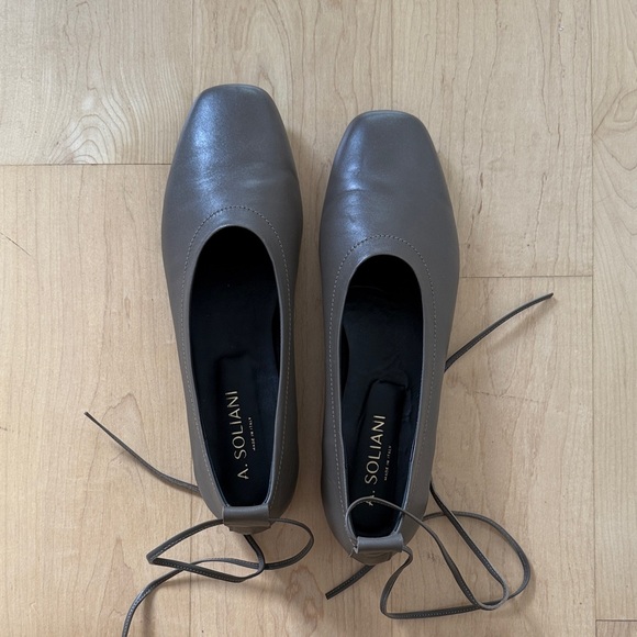 Women's Taupe Leather Ballet Flats - Picture 1 of 3